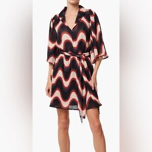 CIEBON Wave Patterned Dress with Belt
